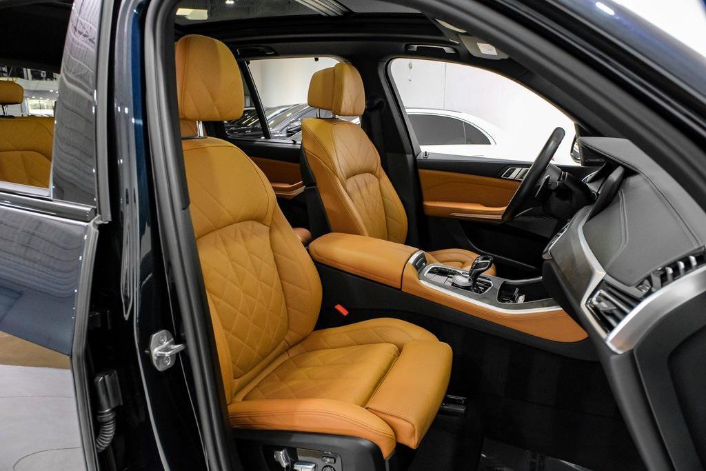 2023 Carbon Black Metallic BMW X5