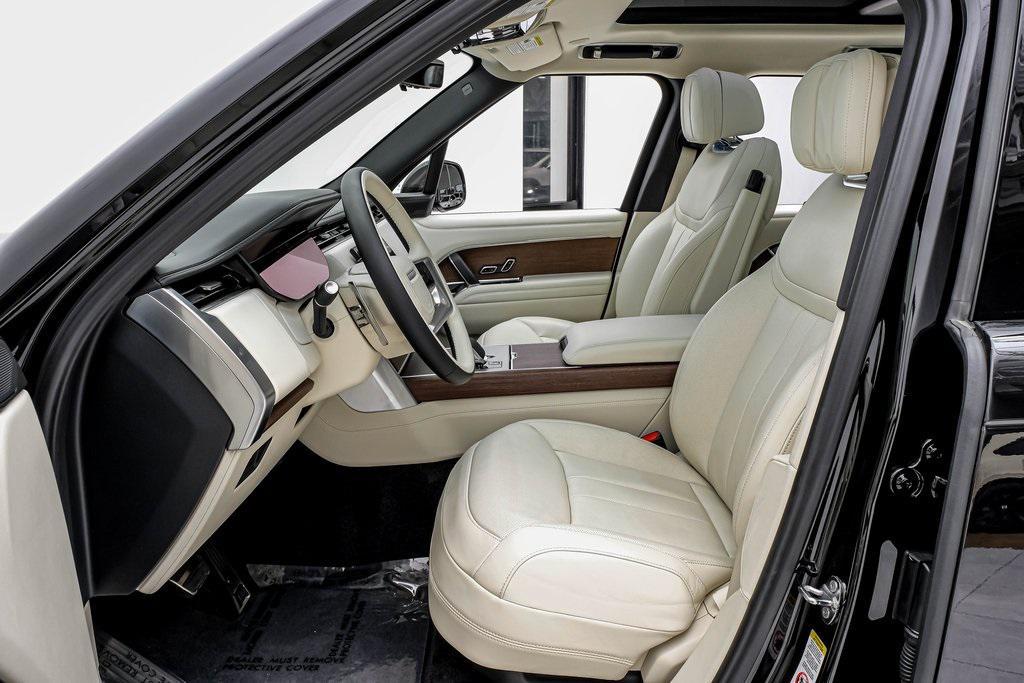 used 2025 Land Rover Range Rover car, priced at $114,990