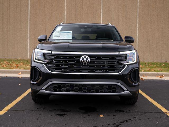 new 2026 Volkswagen Atlas Cross Sport car, priced at $48,977