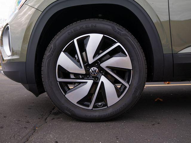 new 2026 Volkswagen Atlas car, priced at $49,336