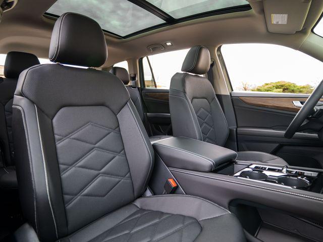 new 2026 Volkswagen Atlas car, priced at $49,336