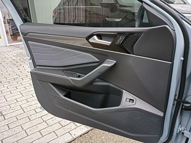 used 2025 Volkswagen Jetta car, priced at $25,570