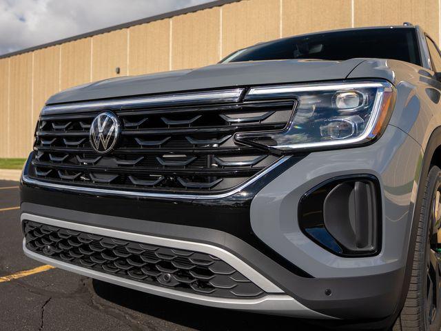 new 2026 Volkswagen Atlas Cross Sport car, priced at $49,444
