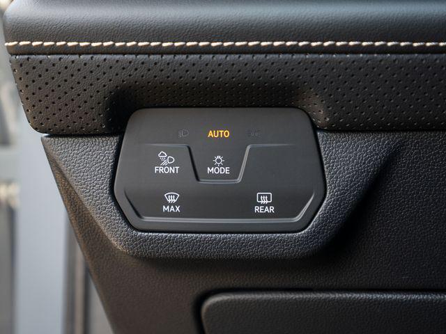 new 2026 Volkswagen Atlas Cross Sport car, priced at $49,444