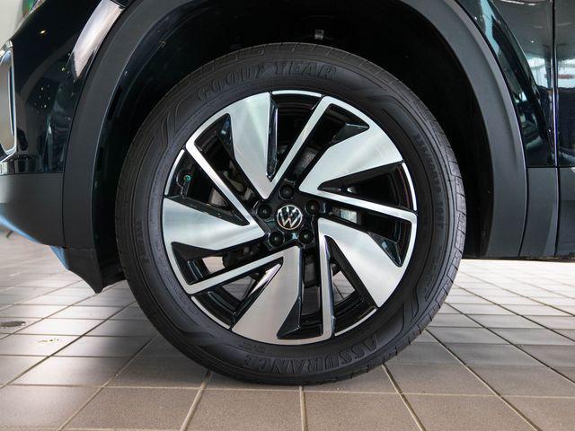 used 2024 Volkswagen Atlas car, priced at $31,999