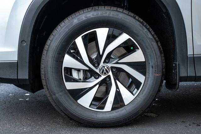 new 2025 Volkswagen Tiguan car, priced at $33,771