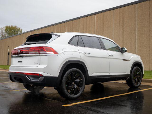 new 2026 Volkswagen Atlas Cross Sport car, priced at $49,201