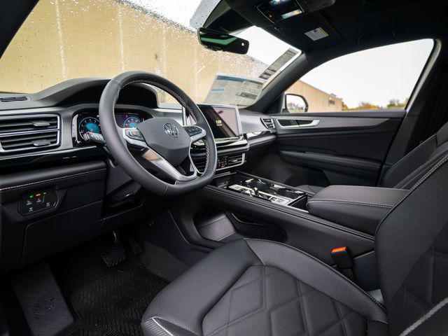 new 2026 Volkswagen Atlas Cross Sport car, priced at $49,201