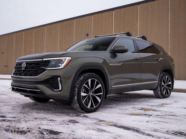 new 2026 Volkswagen Atlas Cross Sport car, priced at $56,431