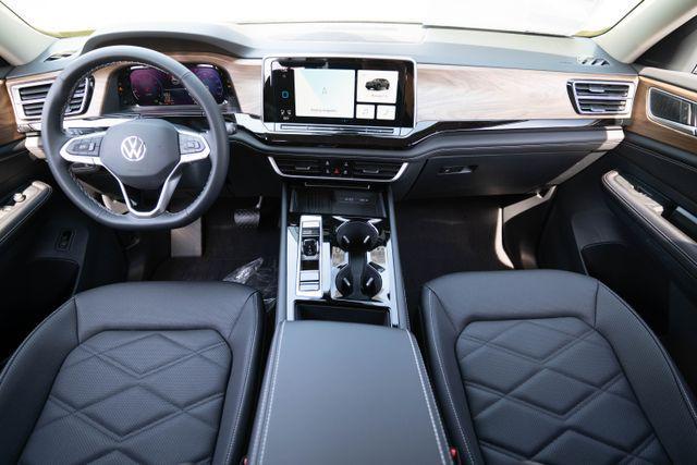 new 2026 Volkswagen Atlas car, priced at $49,186
