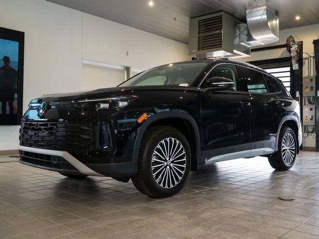 used 2025 Volkswagen Tiguan car, priced at $26,990