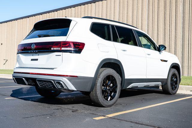 new 2026 Volkswagen Atlas car, priced at $51,716