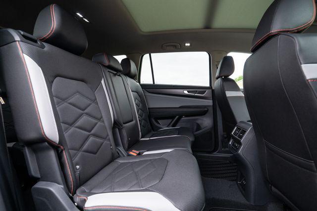 new 2026 Volkswagen Atlas car, priced at $51,021