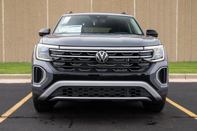 new 2026 Volkswagen Atlas car, priced at $51,021