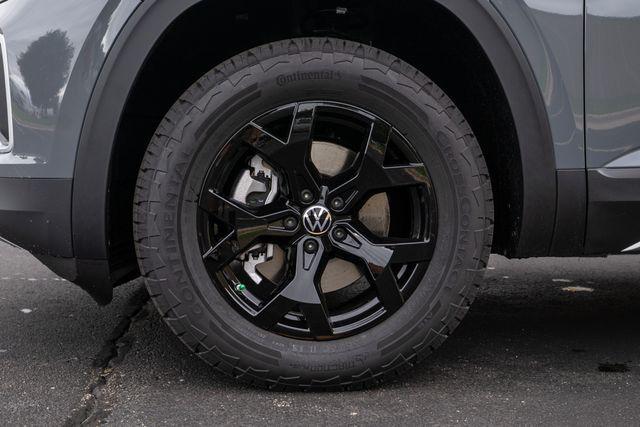 new 2026 Volkswagen Atlas car, priced at $51,021