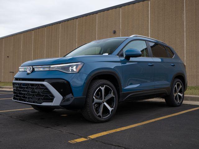 new 2026 Volkswagen Taos car, priced at $38,381