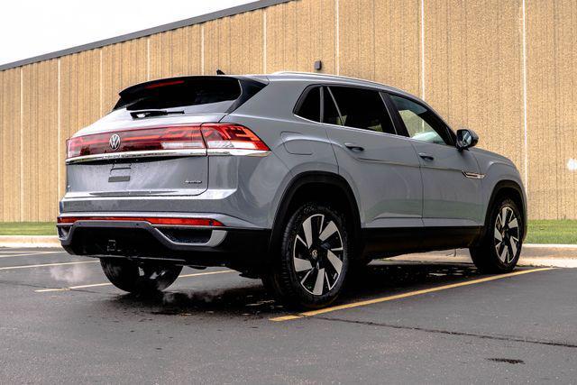 new 2026 Volkswagen Atlas Cross Sport car, priced at $48,606