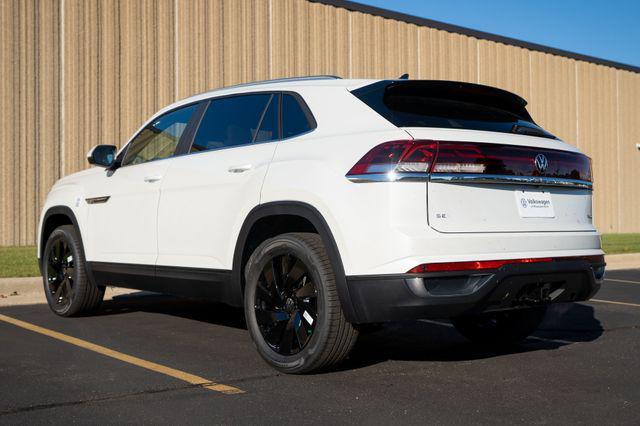 new 2026 Volkswagen Atlas Cross Sport car, priced at $49,444