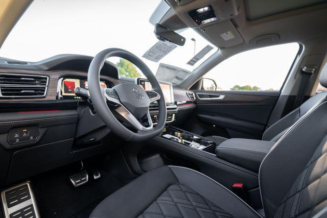 new 2026 Volkswagen Atlas car, priced at $58,286