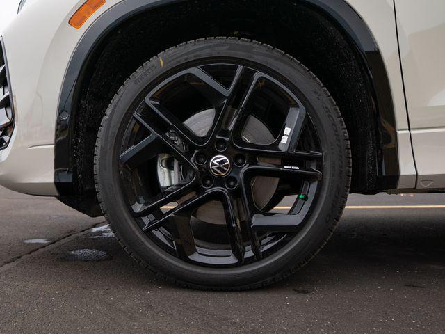 new 2026 Volkswagen Tiguan car, priced at $40,920