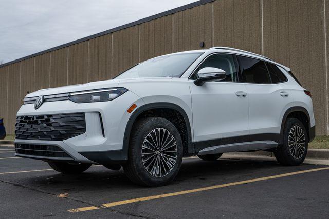 new 2026 Volkswagen Tiguan car, priced at $34,681