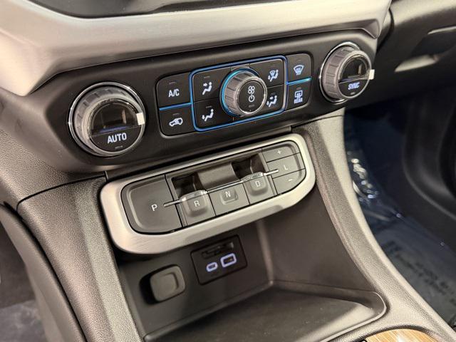 used 2023 GMC Acadia car, priced at $29,499