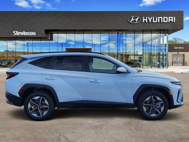 new 2026 Hyundai TUCSON Hybrid car, priced at $35,755