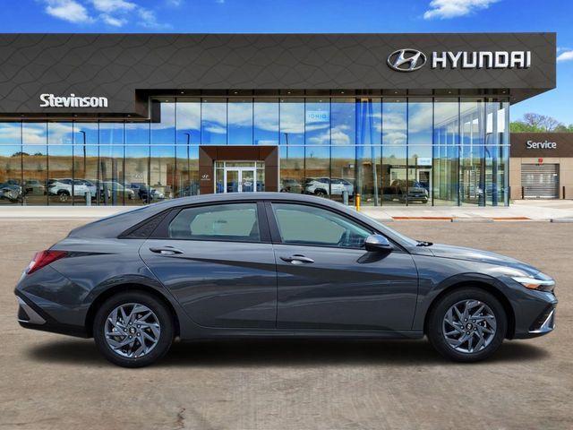 new 2026 Hyundai ELANTRA HEV car, priced at $26,435