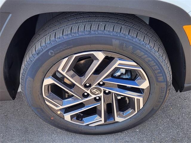 new 2026 Hyundai TUCSON Hybrid car, priced at $41,645