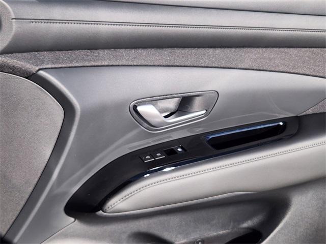 new 2026 Hyundai TUCSON Hybrid car, priced at $41,645