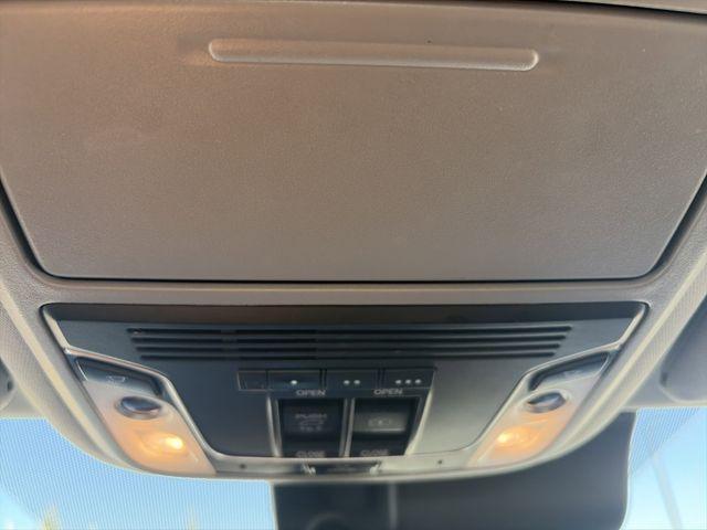 used 2018 Honda Pilot car, priced at $16,901