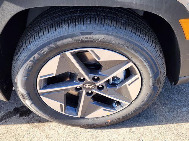 new 2026 Hyundai TUCSON Hybrid car, priced at $34,940