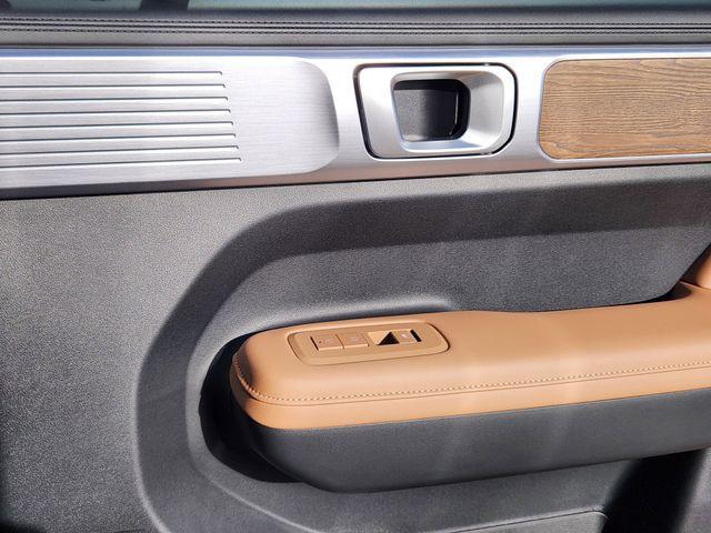 new 2026 Hyundai SANTA FE HEV car, priced at $52,260