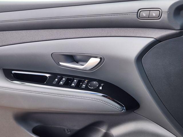new 2026 Hyundai TUCSON Hybrid car, priced at $43,025