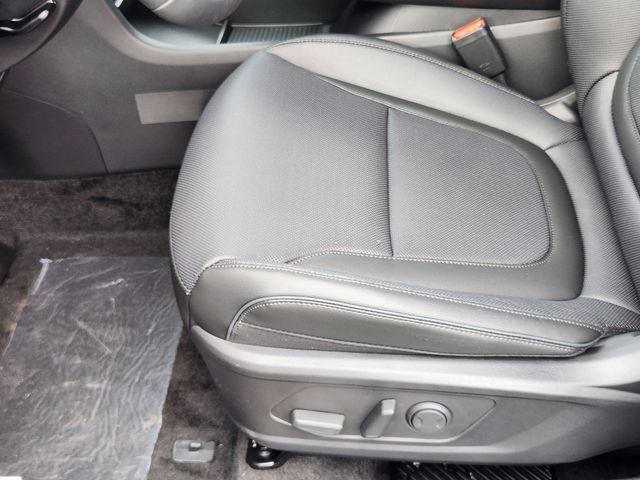 new 2026 Hyundai TUCSON Hybrid car, priced at $43,025