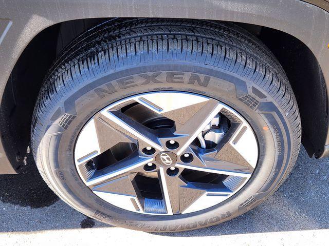 new 2026 Hyundai TUCSON Hybrid car, priced at $34,970