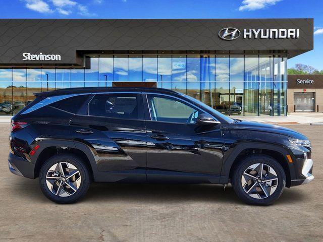 new 2026 Hyundai TUCSON Hybrid car, priced at $34,970