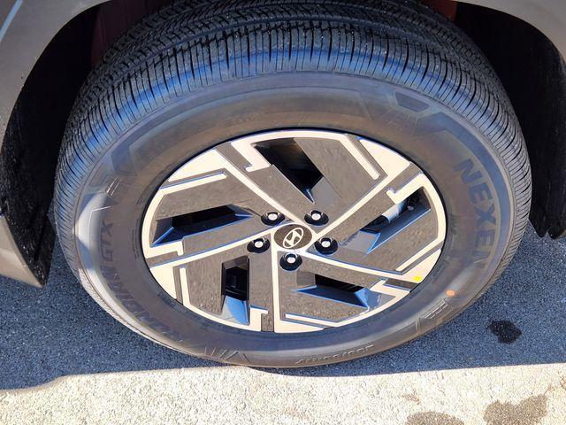 new 2026 Hyundai TUCSON Hybrid car, priced at $34,240