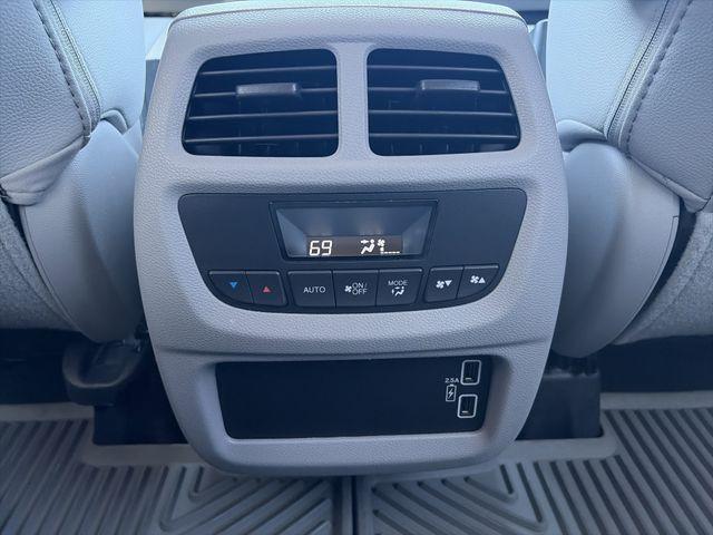 used 2021 Honda Pilot car, priced at $25,701