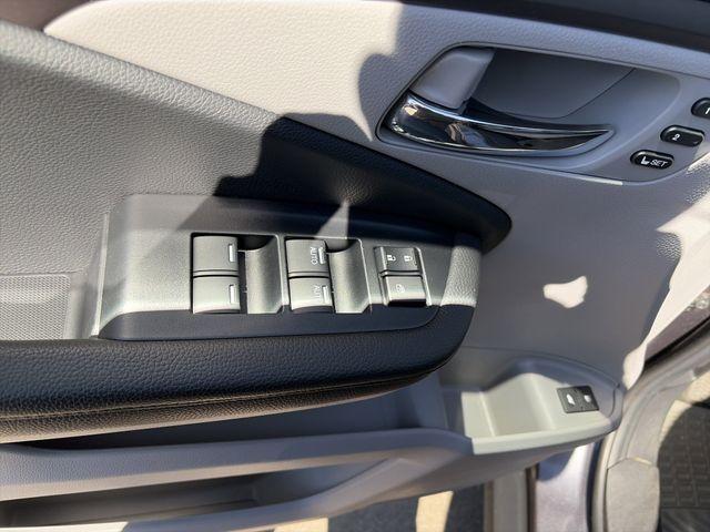 used 2021 Honda Pilot car, priced at $25,701