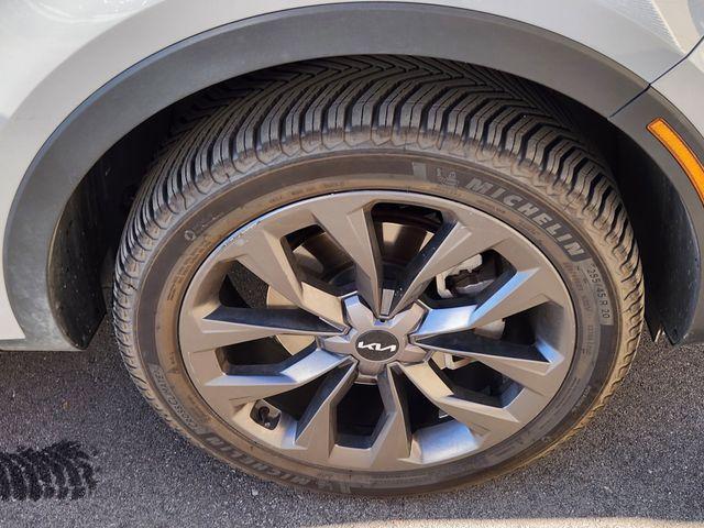 used 2023 Kia Sorento car, priced at $30,701