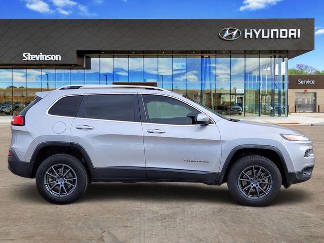 used 2018 Jeep Cherokee car, priced at $14,501