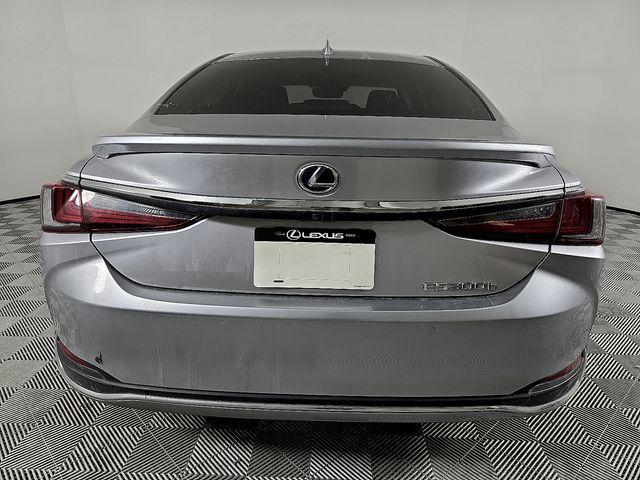 used 2022 Lexus ES 300h car, priced at $33,490