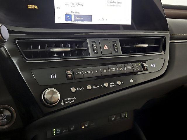 used 2025 Lexus ES 350 car, priced at $50,018