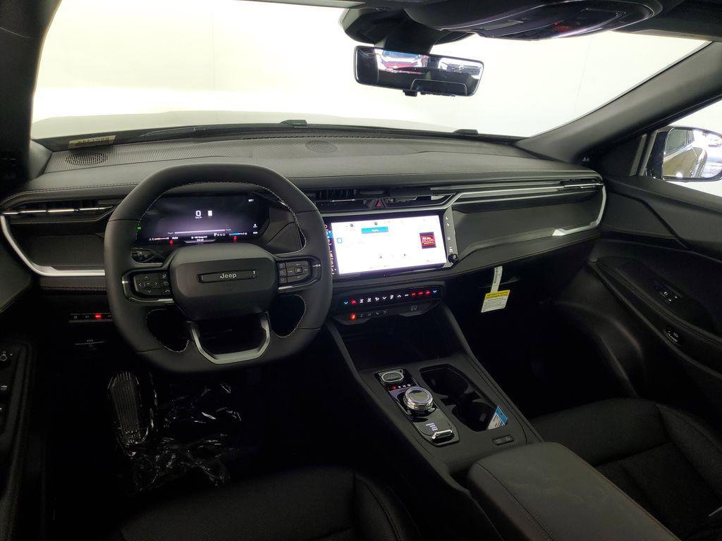 new 2026 Jeep Cherokee car, priced at $45,810