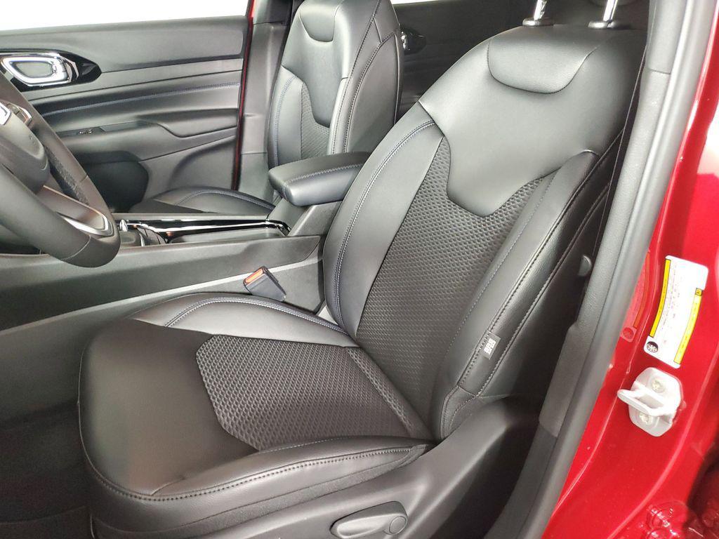 new 2026 Jeep Compass car, priced at $33,210