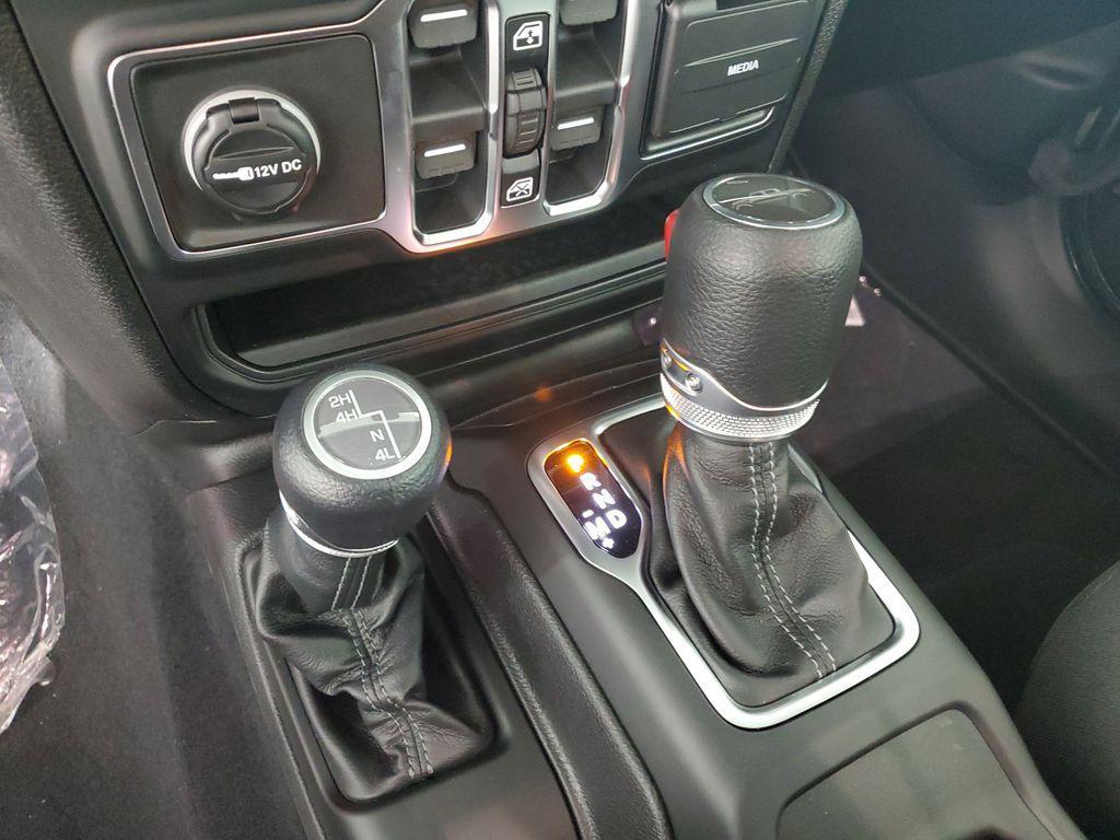 new 2026 Jeep Gladiator car, priced at $51,575