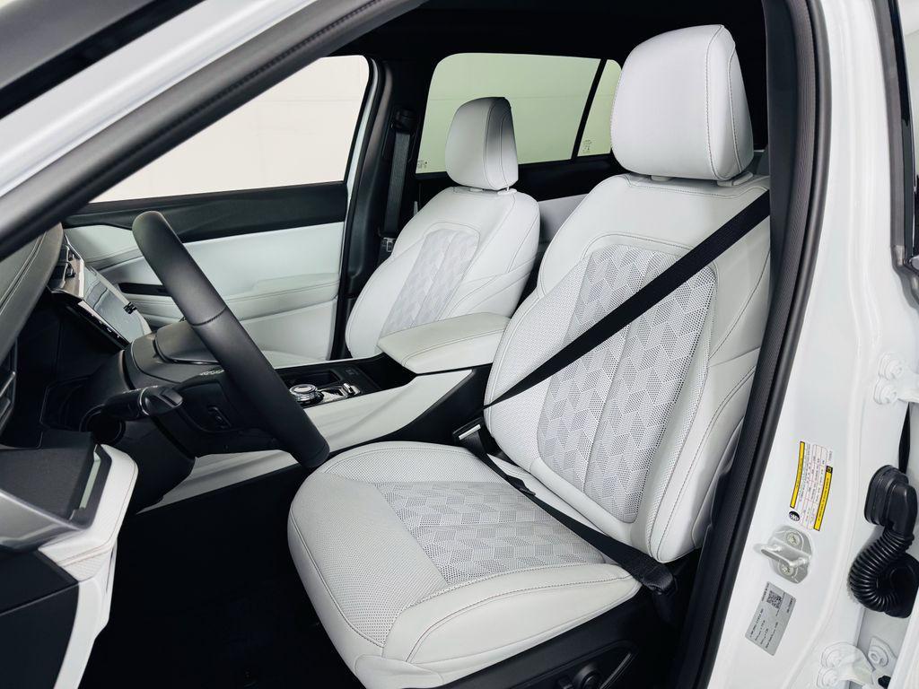 new 2026 Jeep Cherokee car, priced at $45,215