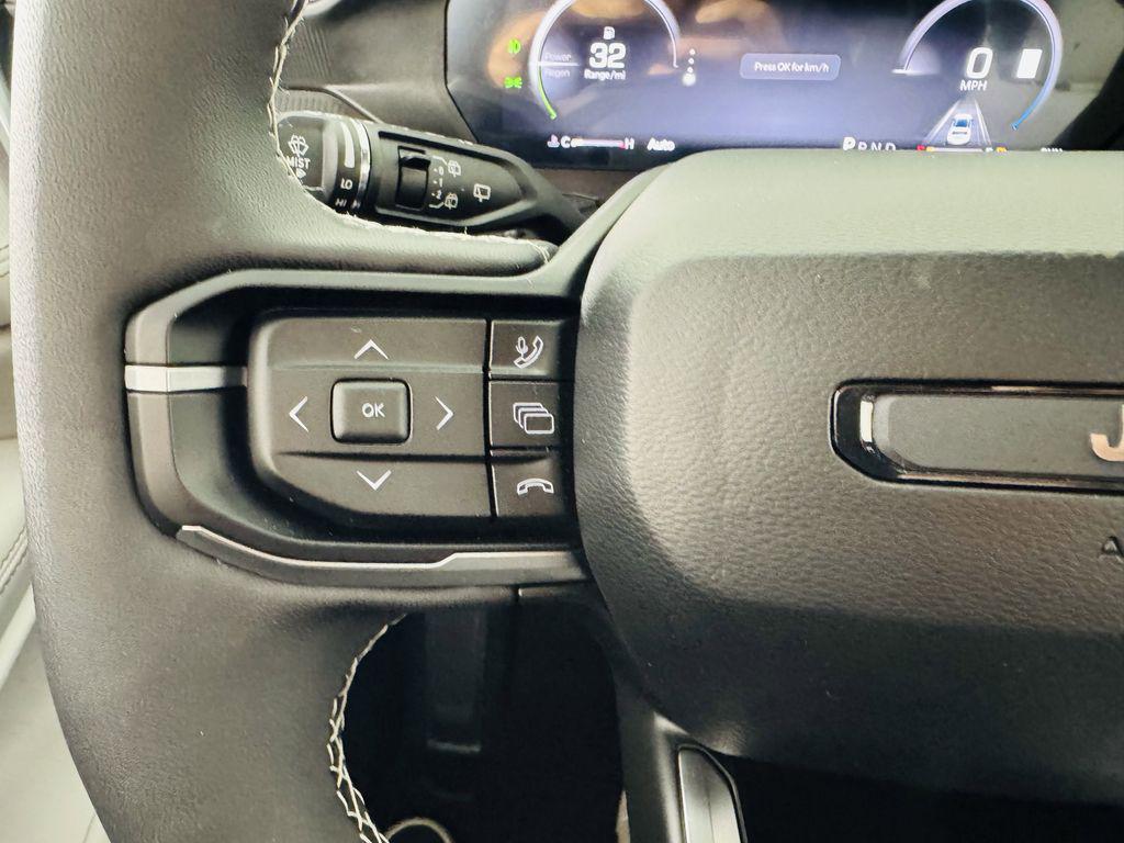 new 2026 Jeep Cherokee car, priced at $45,215