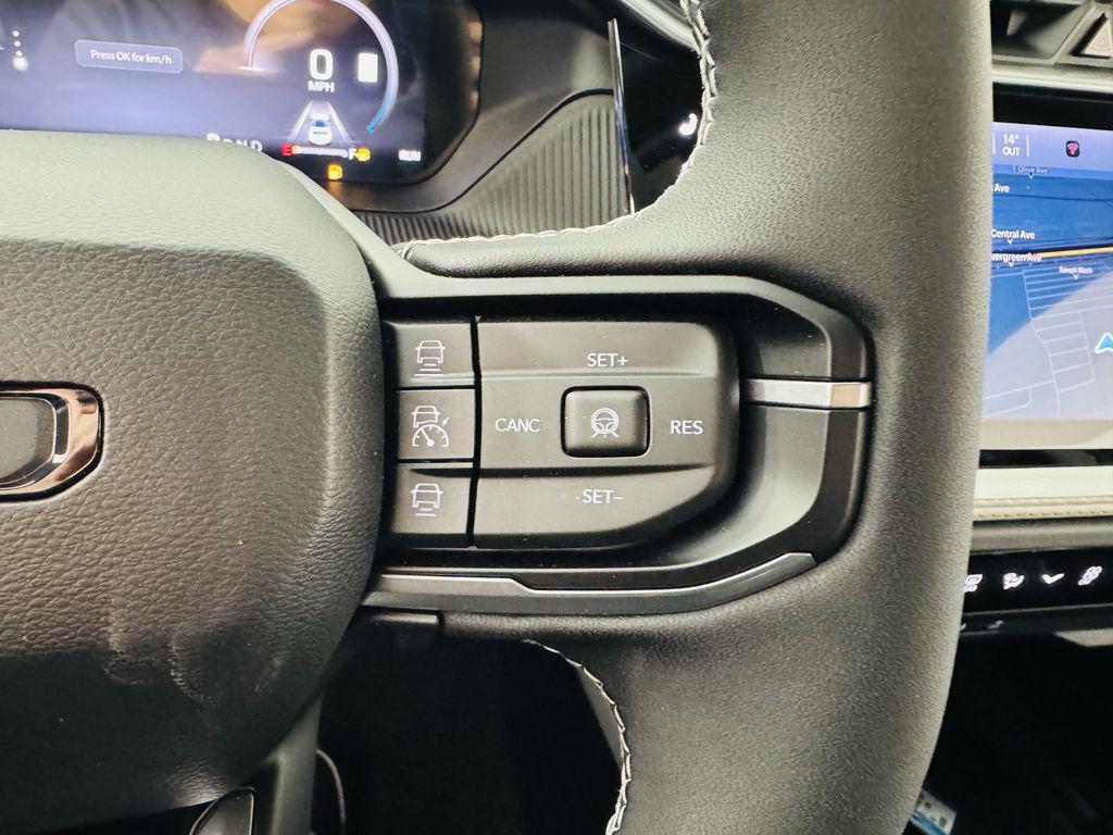 new 2026 Jeep Cherokee car, priced at $45,215